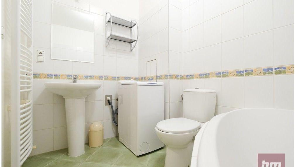 Prenájom 1,5 izbového bytu v Ružinove na Záhradníckej ul.