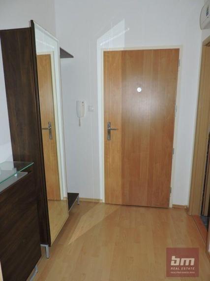 Prenájom 2 - izb. bytu v Petržalke na Vyšehradskej ul.