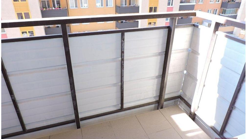 Prenájom 2 - izb. bytu v Petržalke na Vyšehradskej ul.