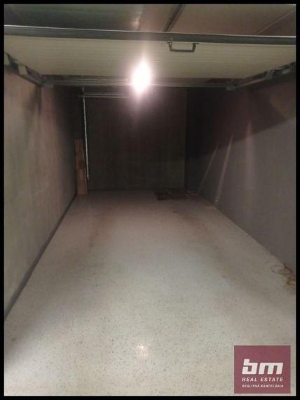 Prenájom - 2 izb. byt Lamač Malokarpatské Námestie