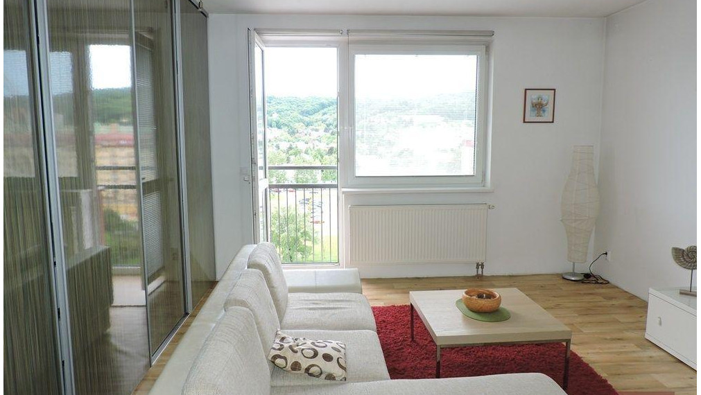 Prenájom 1 - izb. bytu v Dúbravke na Saratovskej ul.