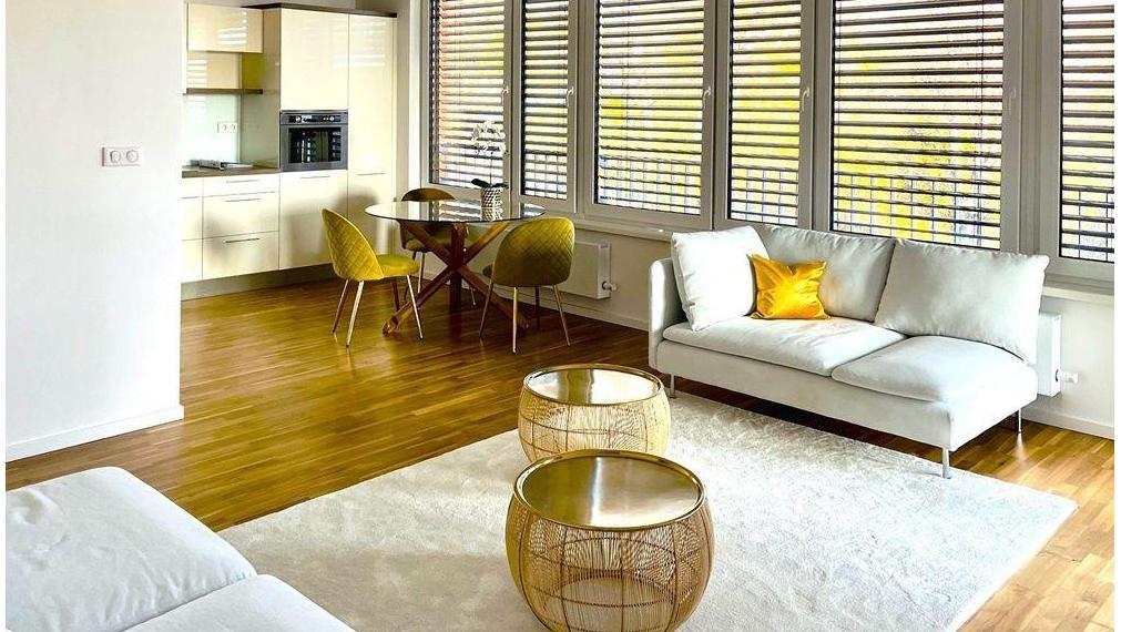 Prenájom 2 - izb. luxusného bytu s parkovaním v Karlovej Vsi - Staré Grunty