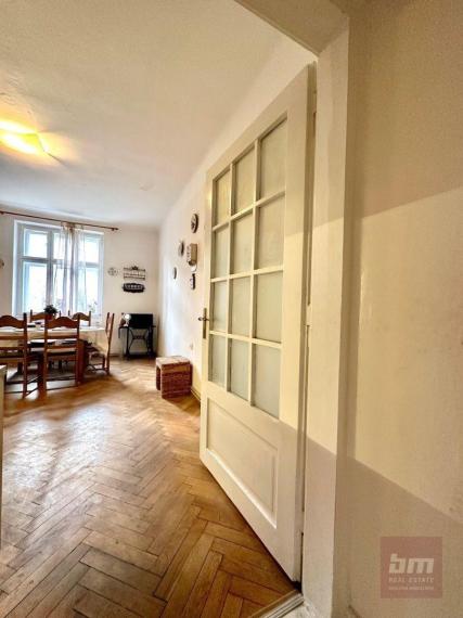 Predaj - Jedinečný  prvorepublikový 3 izbový byt na Pražskej ul.