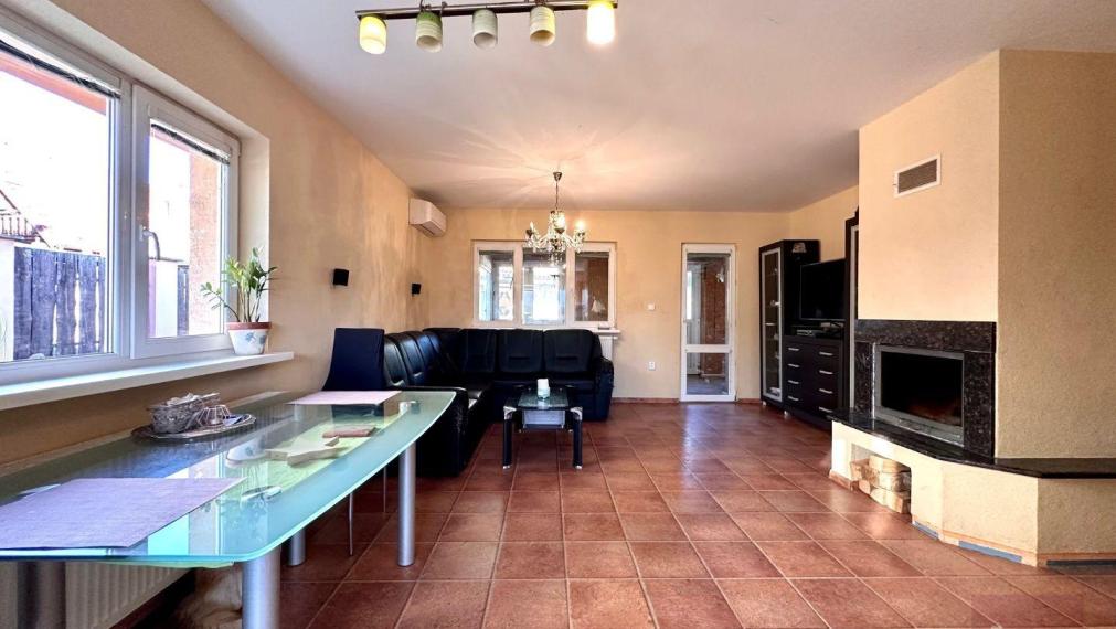 Predaj - veľmi pekný rodinný dom v Limbachu