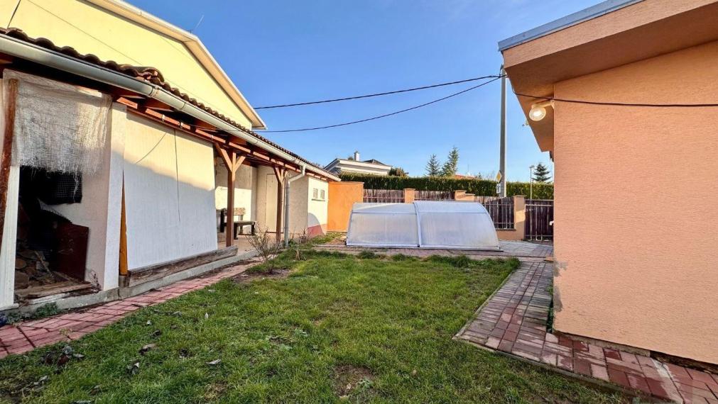 Predaj - veľmi pekný rodinný dom v Limbachu