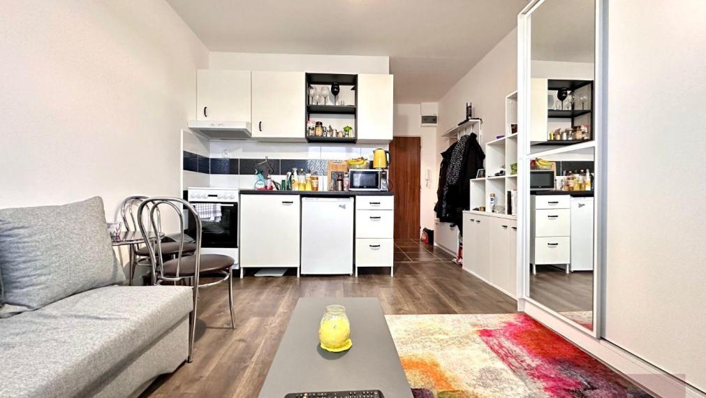 Predaj - veľmi pekn garzónka v Ružinove