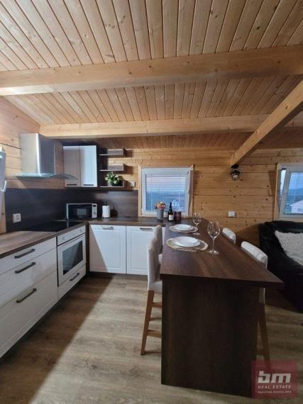 Predaj zariadeného domu pod lesom v Devínskej Novej Vsi