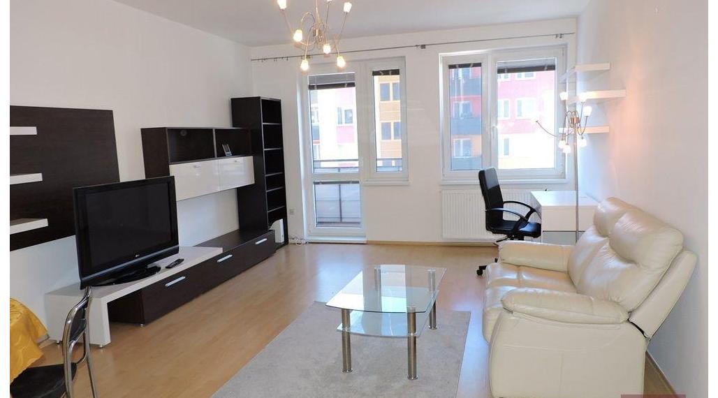 Prenájom 2 - izb. bytu v Petržalke na Vyšehradskej ul.