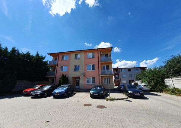 Prenájom -2 izbový byt Bratislava-Podunajské Biskupice.