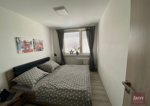 Predaj zrekonštruovaného 4 - izb. bytu v Dúbravke na Bagarovej ul.