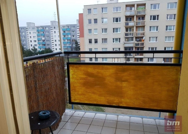 Prenájom 1 - izb. bytu s balkónom v Rači na ul. Pri Šajbách