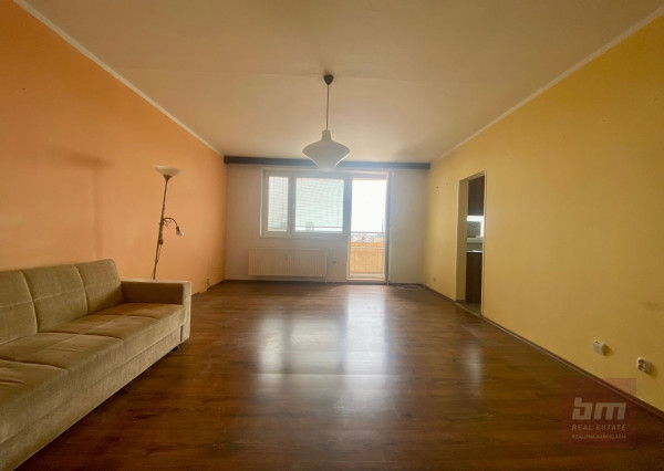 Predaj - 2-izbový, slnečný byt s lodžiou na začiatku Petržalky